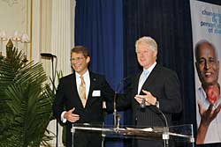 Ex-Präsident Bill Clinton im Dialog mit Lars Rebien Sørensen, dem Vorstandsvorsitzenden von Novo Nordisk.