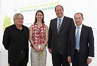 Prof. Häring, Gräfin Bettina Bernadotte, Staatssekretär Helge Brau,
Prof. Hrabé de Angelis