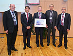 Dr. Tibor Hidvégi, Prof. Dr. László Barkai, der Preisträger, Prof. Dr. Michael Roden, sowie Dr. Ferenc Kosiczky und Dr. Tibor Iványi, Vertreter des unterstützenden Unternehmens Lilly