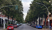 Leere Straße in Berlin